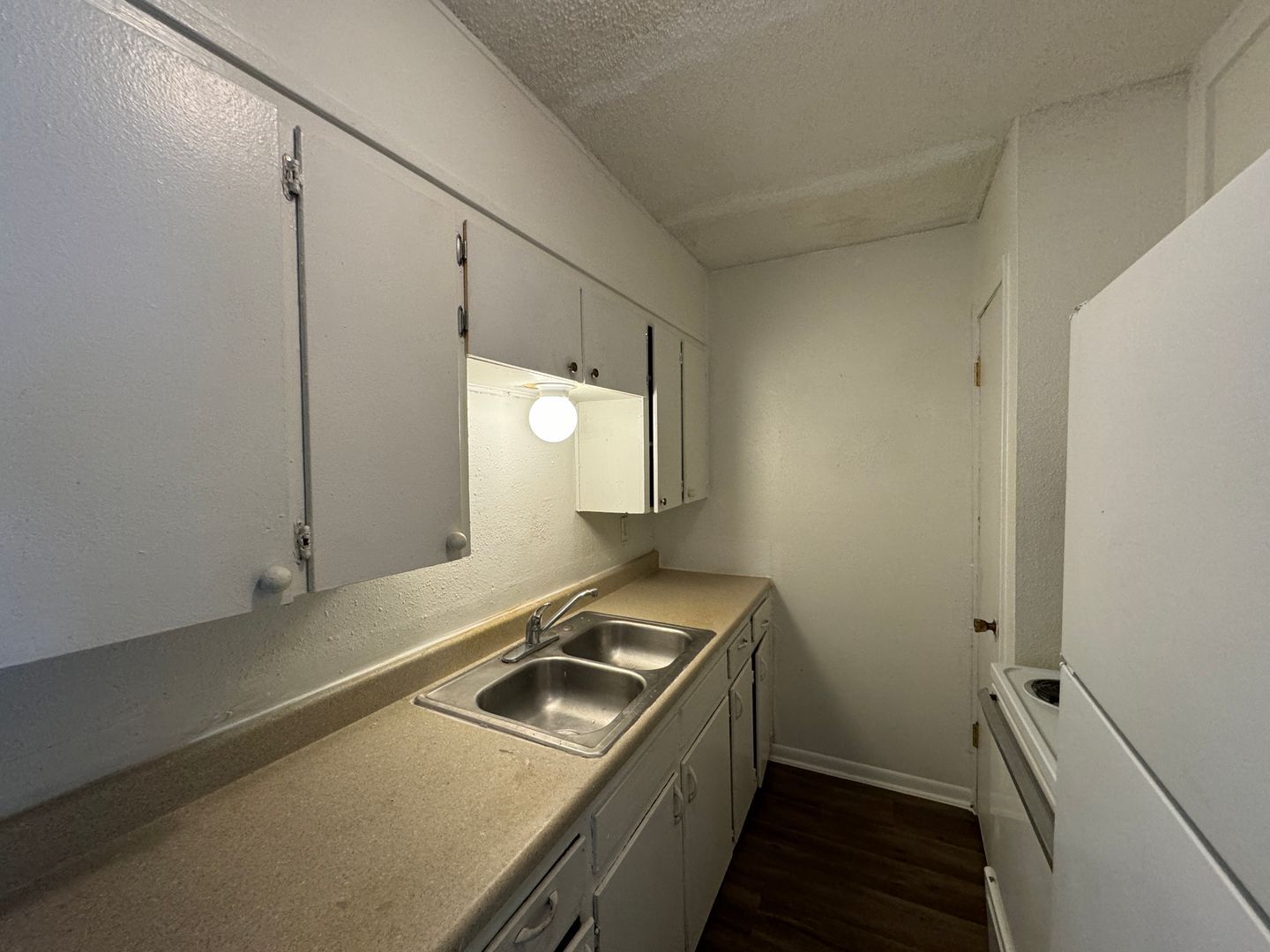 Building Photo - 505 Sunset Ln