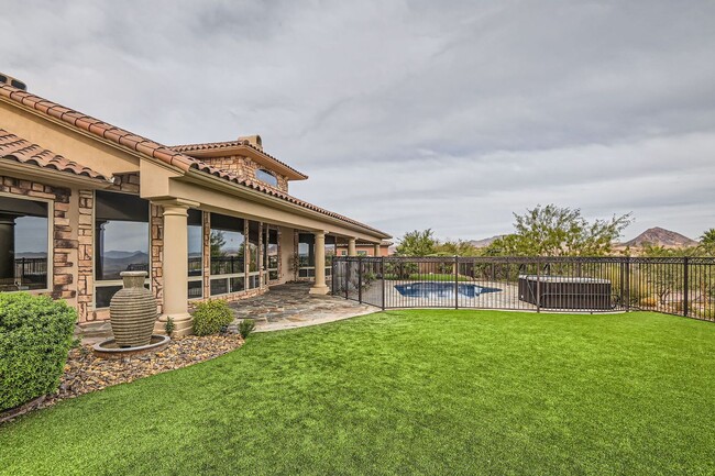 Building Photo - Beautiful single story Lake Las Vegas home...