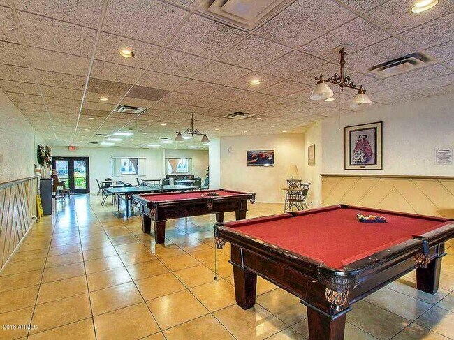 Building Photo - 7820 E Camelback Rd