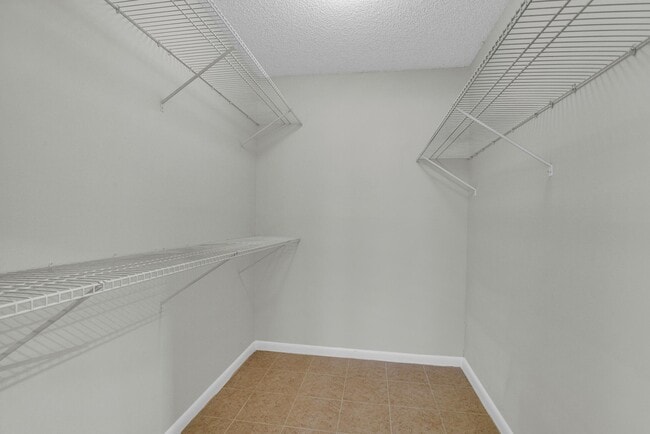 Building Photo - 6620 Boca Del Mar Dr