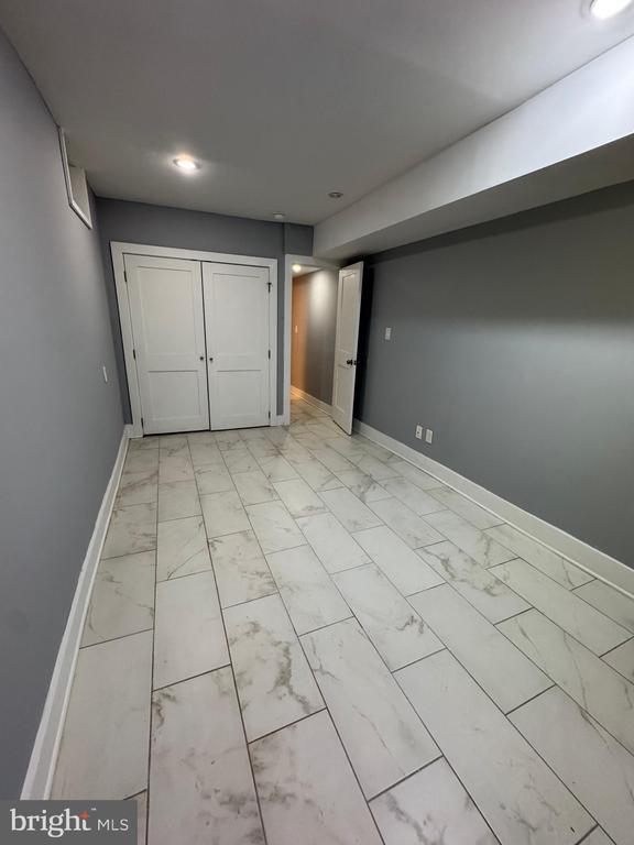 Building Photo - 1522 Willington St