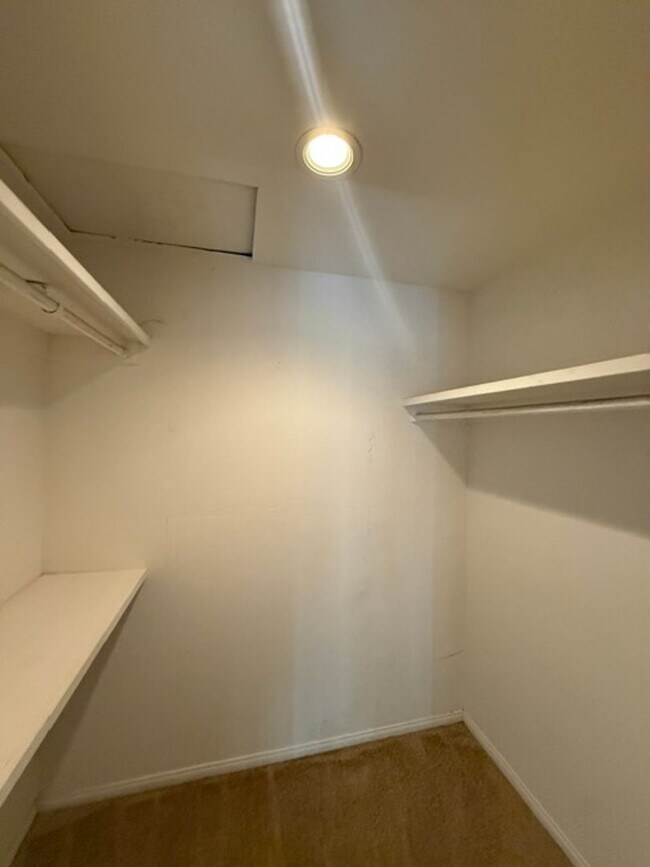 Building Photo - 52765 Avenida Diaz