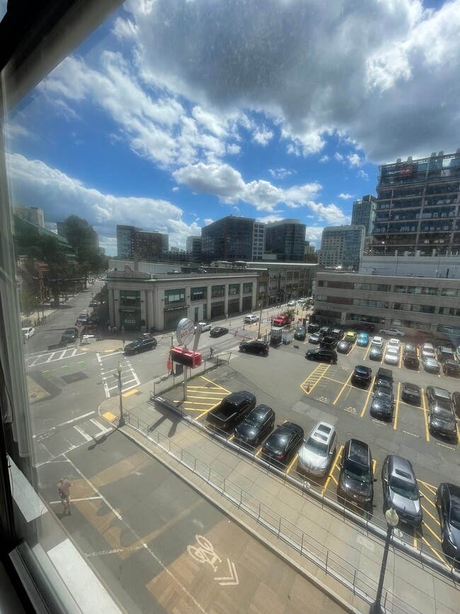 Building Photo - 102 Brookline Ave