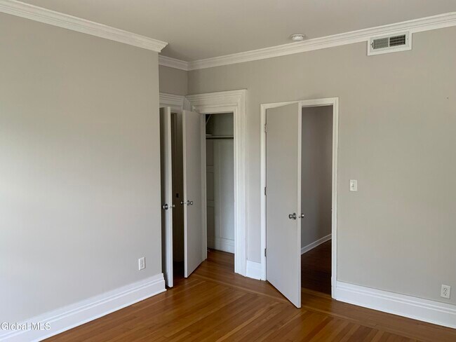 Building Photo - 1238 Union St