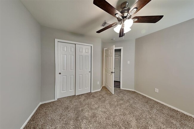 Building Photo - 7214 Bristol Ridge Dr