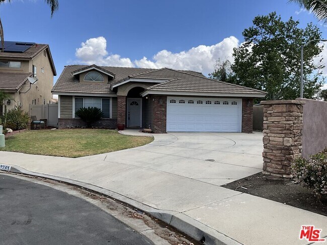 Building Photo - 9248 Camphor Tree Ct