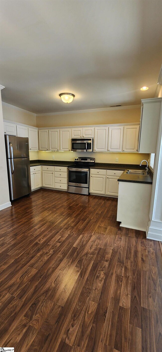 Building Photo - 152 Middleton Park Ln