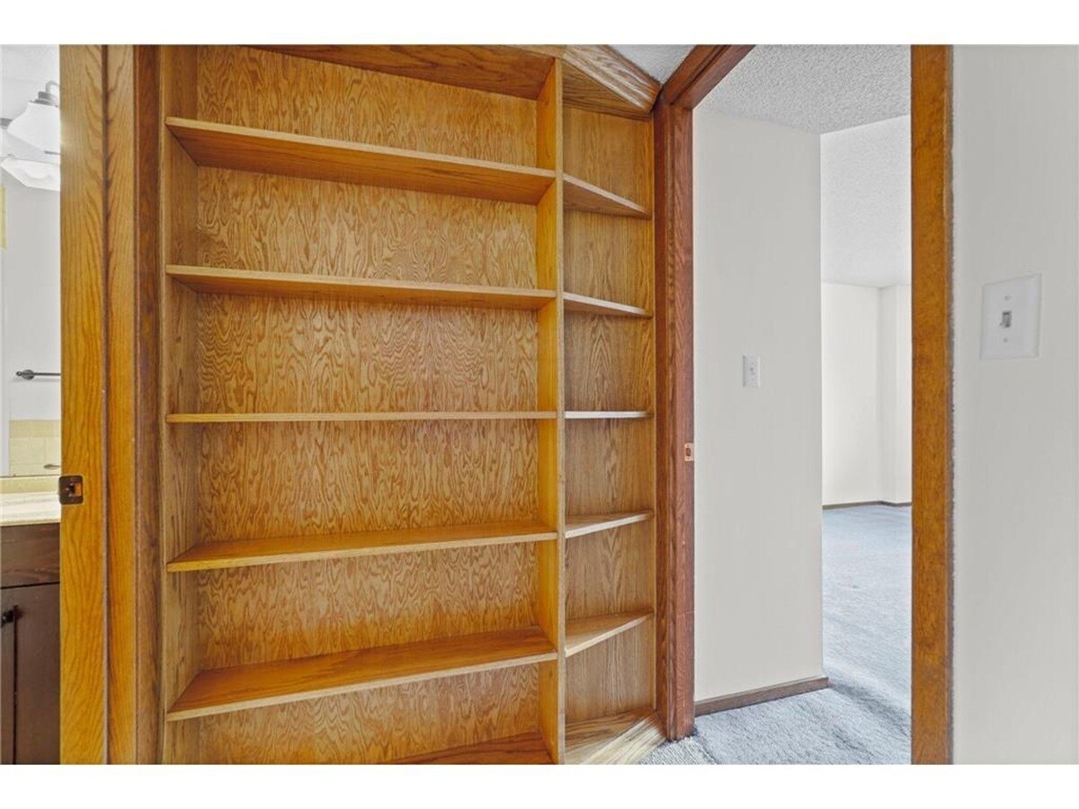 Building Photo - 121 Washington Ave S