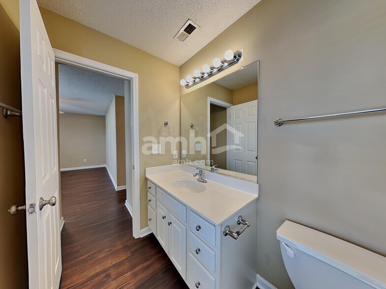 Building Photo - 3607 Sunset Hollow Dr