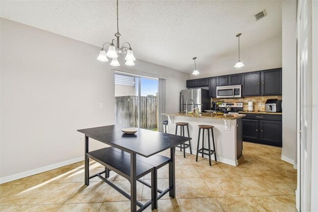 Building Photo - 30626 Birdhouse Dr