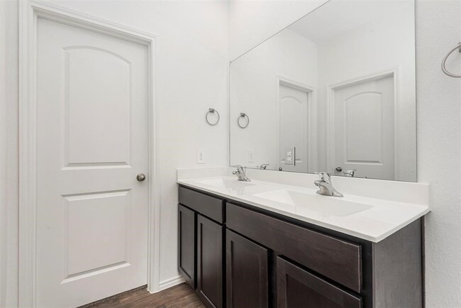 Building Photo - 20352 Tembec Dr