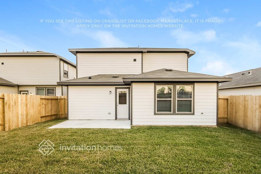 Building Photo - 10715 Sunlit St