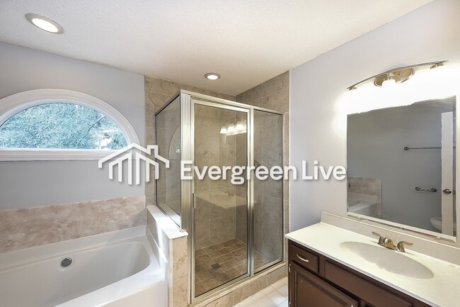 Building Photo - 213 Whitehurst Way