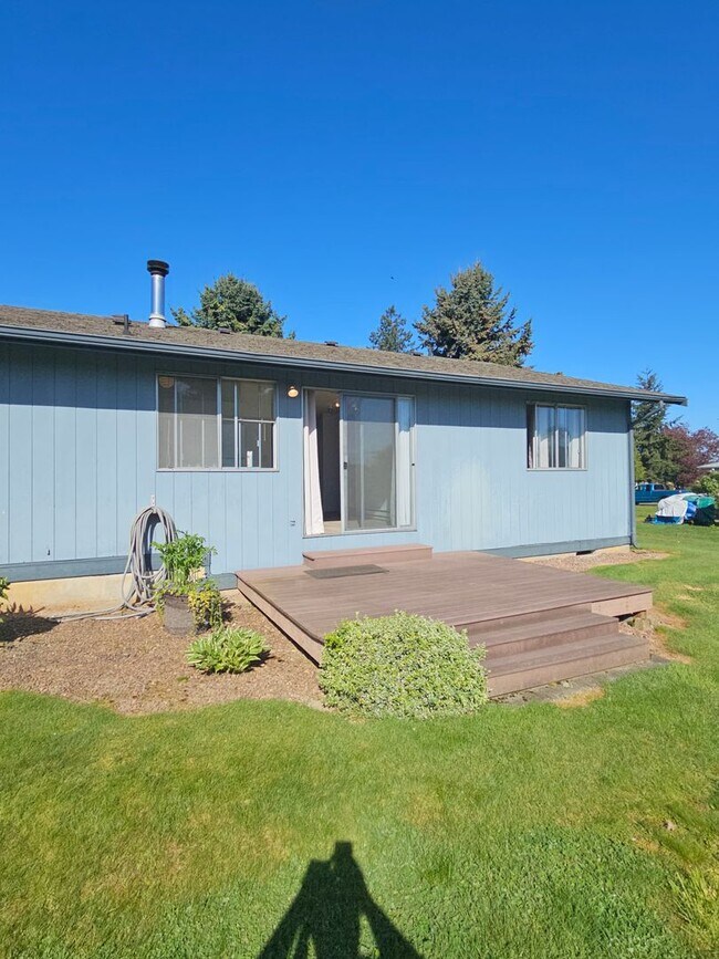 Building Photo - 2bed/1bath Edgewood Duplex*****COMING SOON***