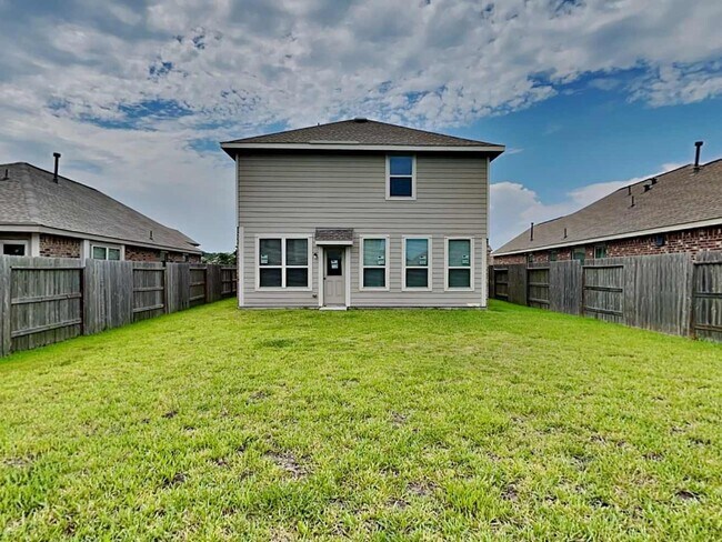 Building Photo - 23839 Via Camino Ln