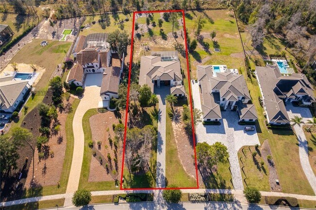 Building Photo - 15210 Pendio Dr