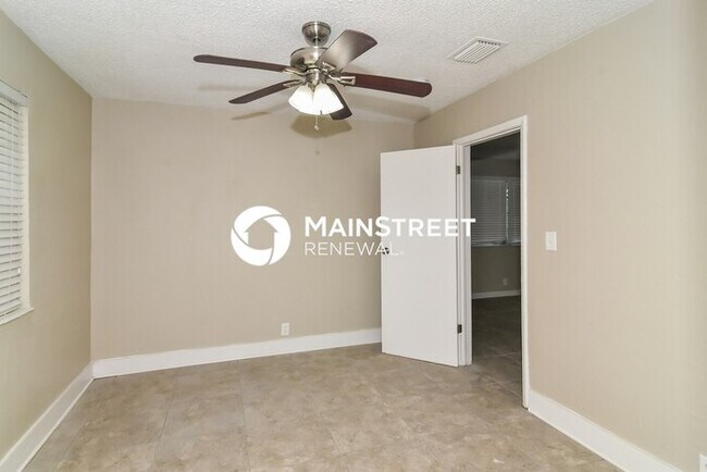 Building Photo - 3 Bedroom Pet-Friendly Home in West Park, ...