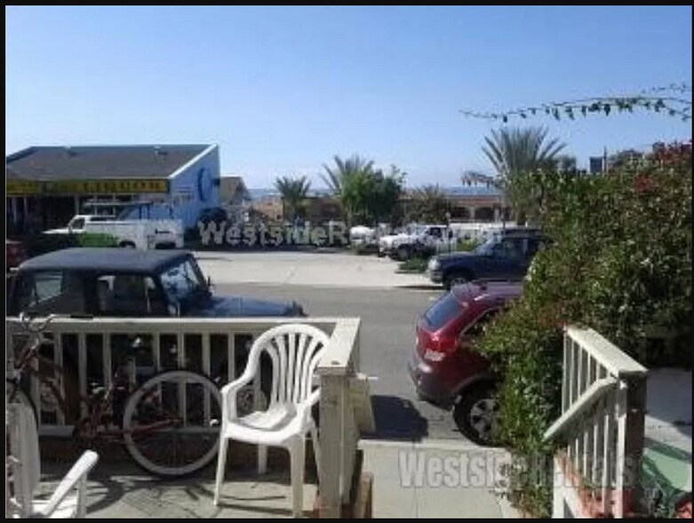 Building Photo - 1316 Monterey Blvd