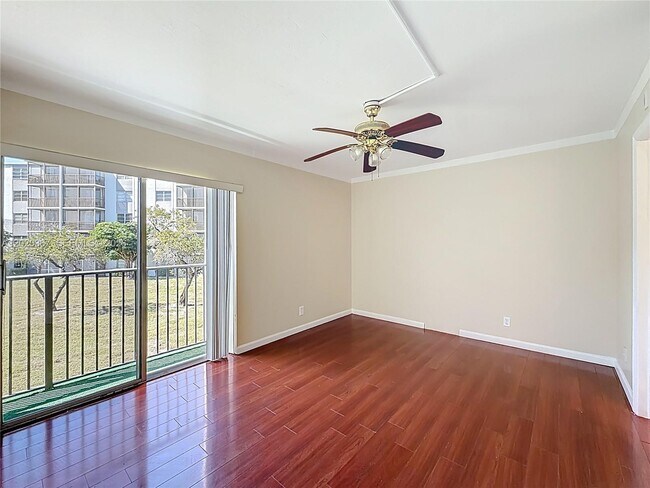 Building Photo - 8740 N Sherman Cir