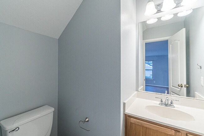 Building Photo - 1519 Jasmine