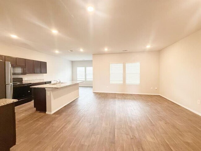 Building Photo - 15109 Siberian Elm Ln