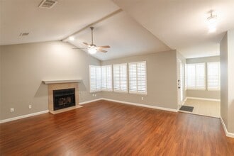 Building Photo - 58 Cokeberry Ct