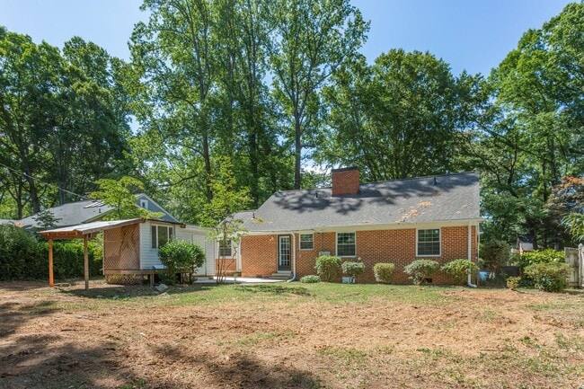 Building Photo - 3408 Kirby Dr