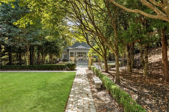 Building Photo - 2485 W Wesley Rd NW