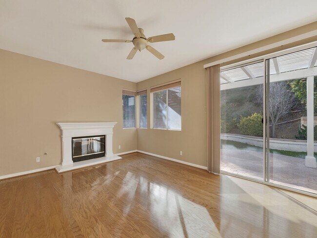 Building Photo - Spacious Newbury Park Rental | Grand Entry, Bonus Room & Covered Patio