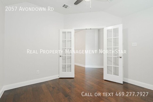 Building Photo - 2057 Avondown Rd