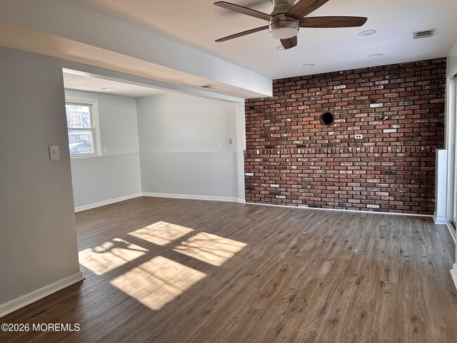 Building Photo - 420 Mermaid Ave