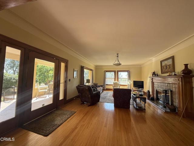 Building Photo - 4645 Walnut Ave