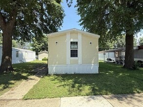 Building Photo - 2900 N Apperson Way