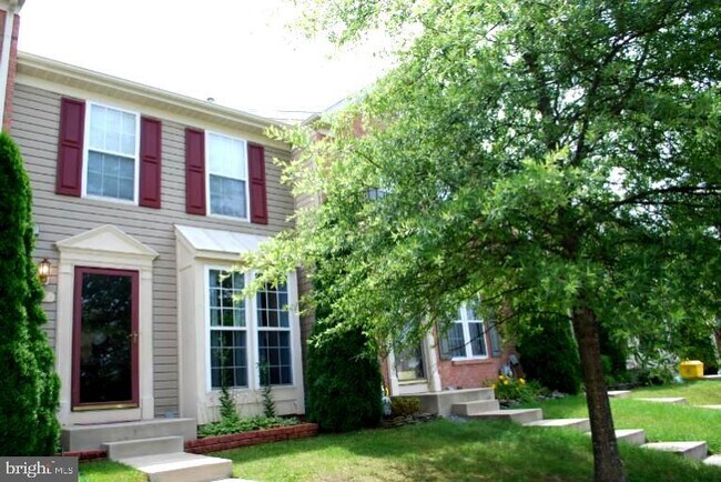 Building Photo - 2575 Blue Water Blvd