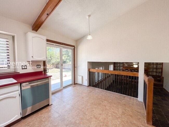 Building Photo - 4035 Thundercloud Dr