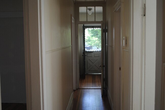 Building Photo - 21 Imbaro Rd