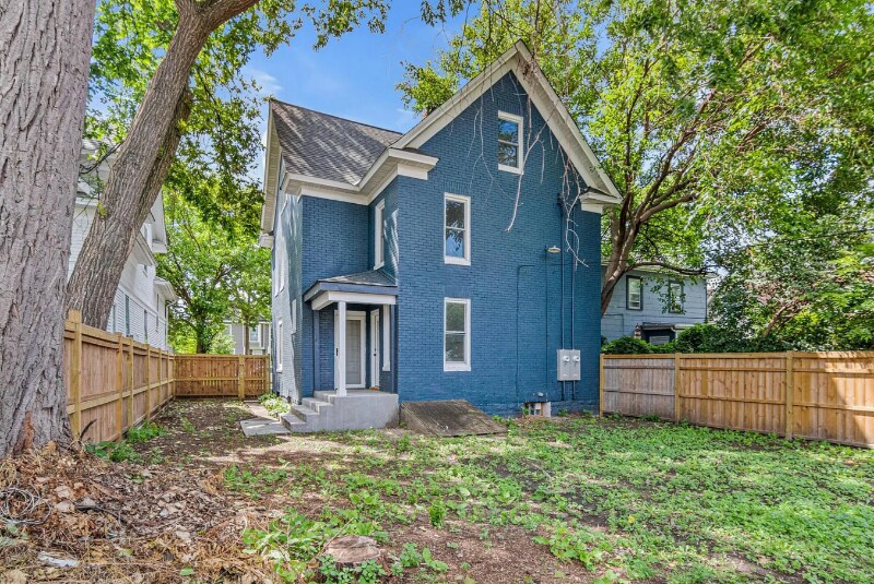 Building Photo - 1527 NE Madison St