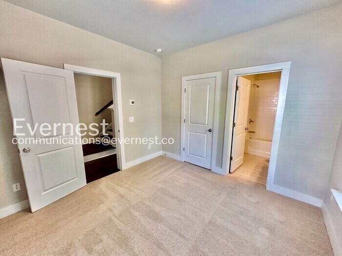Building Photo - 3783 Oxford Cir