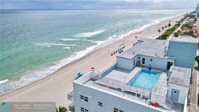 Building Photo - 400 N Surf Rd