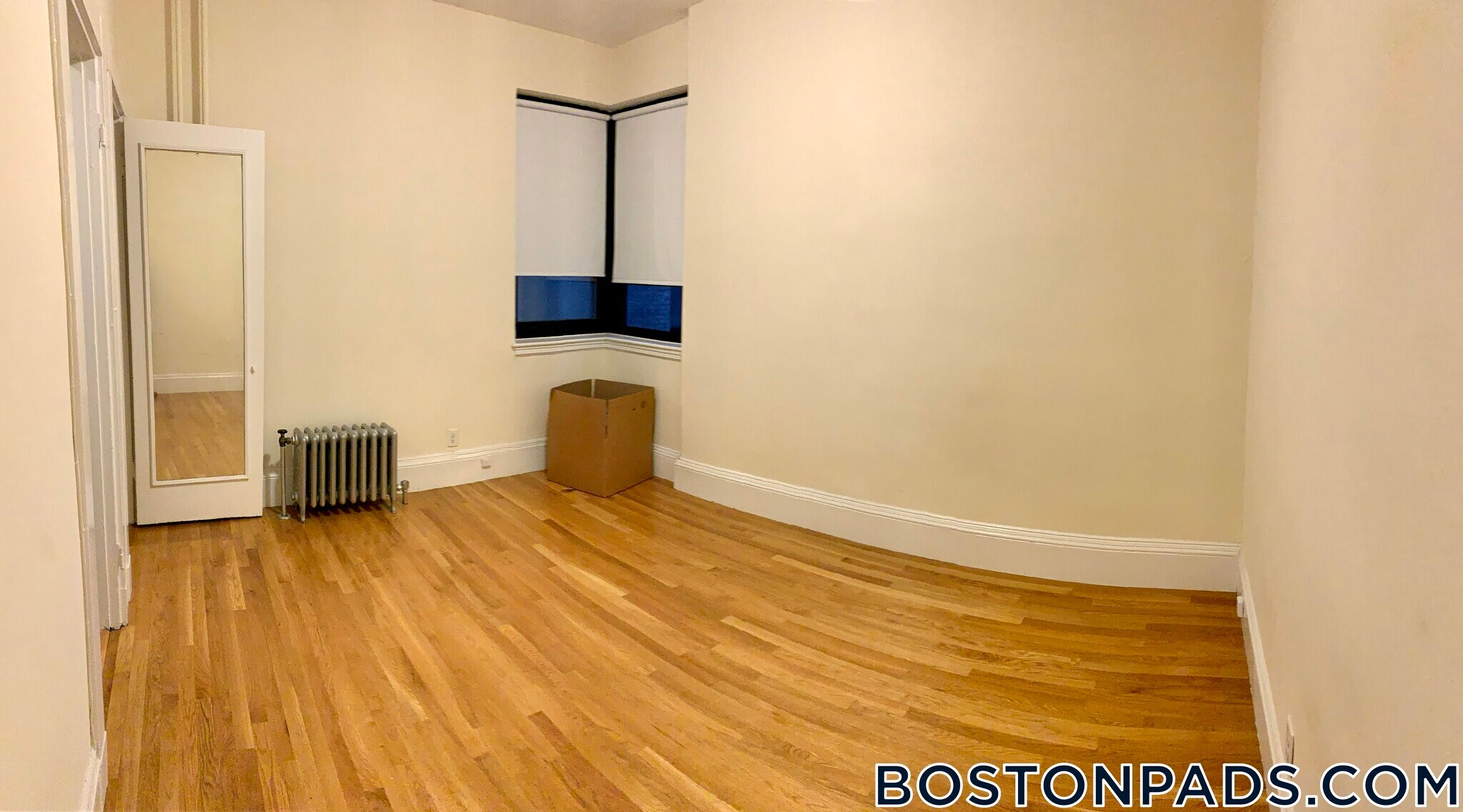 Building Photo - 504 Beacon St