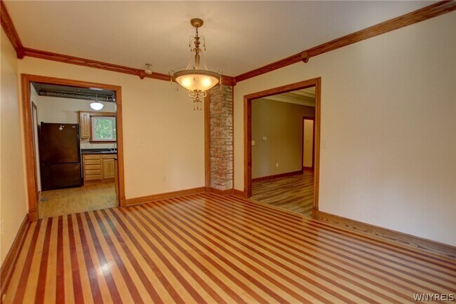 Building Photo - 5880 Draudt Rd