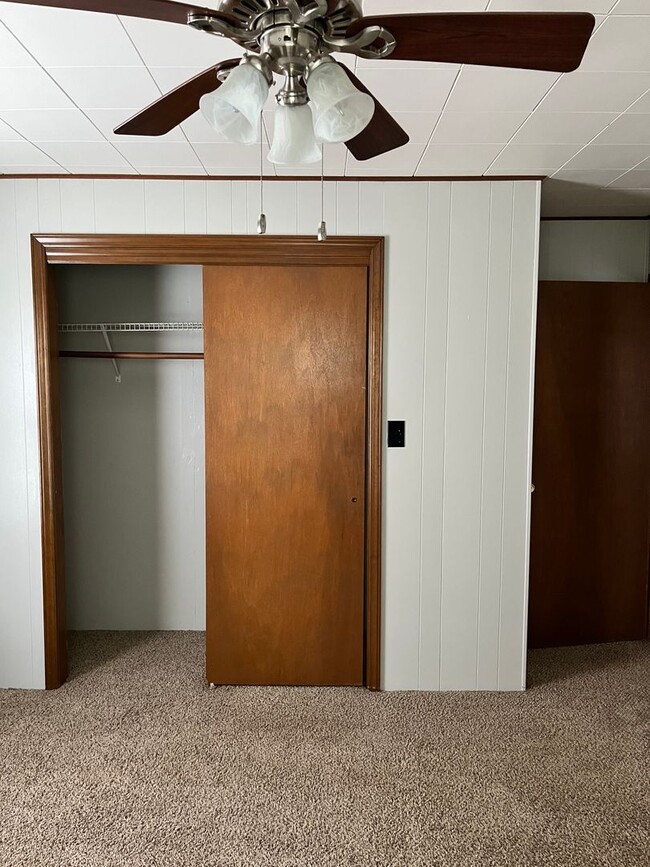 Building Photo - NICE CLEAN COUNTRY HOME, 3 BDRM 1.5 BA