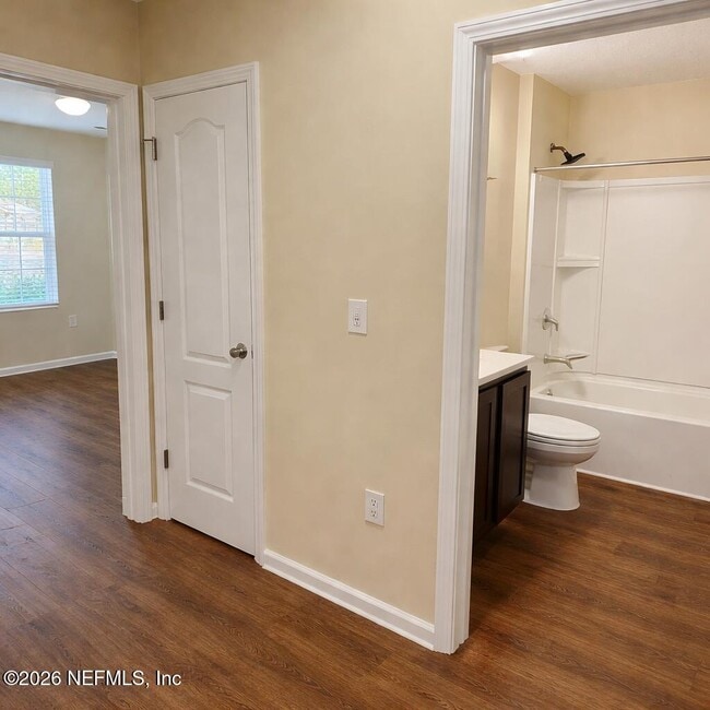 Building Photo - 234 Cody St