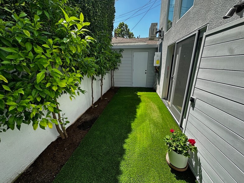 Building Photo - 12206 Falkirk Ln