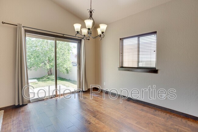 Building Photo - 2636 W Renoir Dr