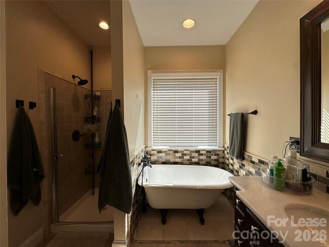 Building Photo - 819 Stargard Ct