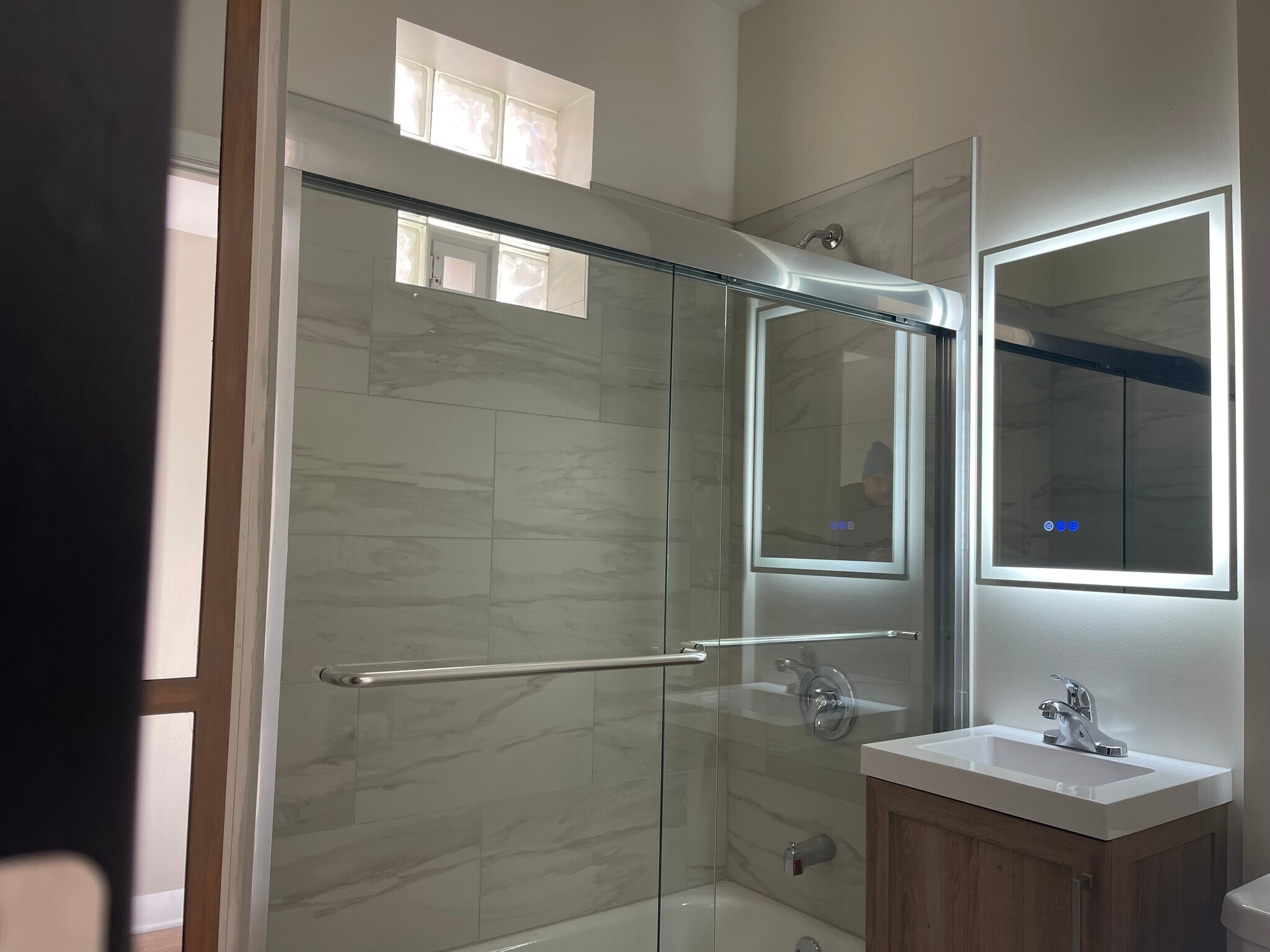 Building Photo - 2733 W Crystal St