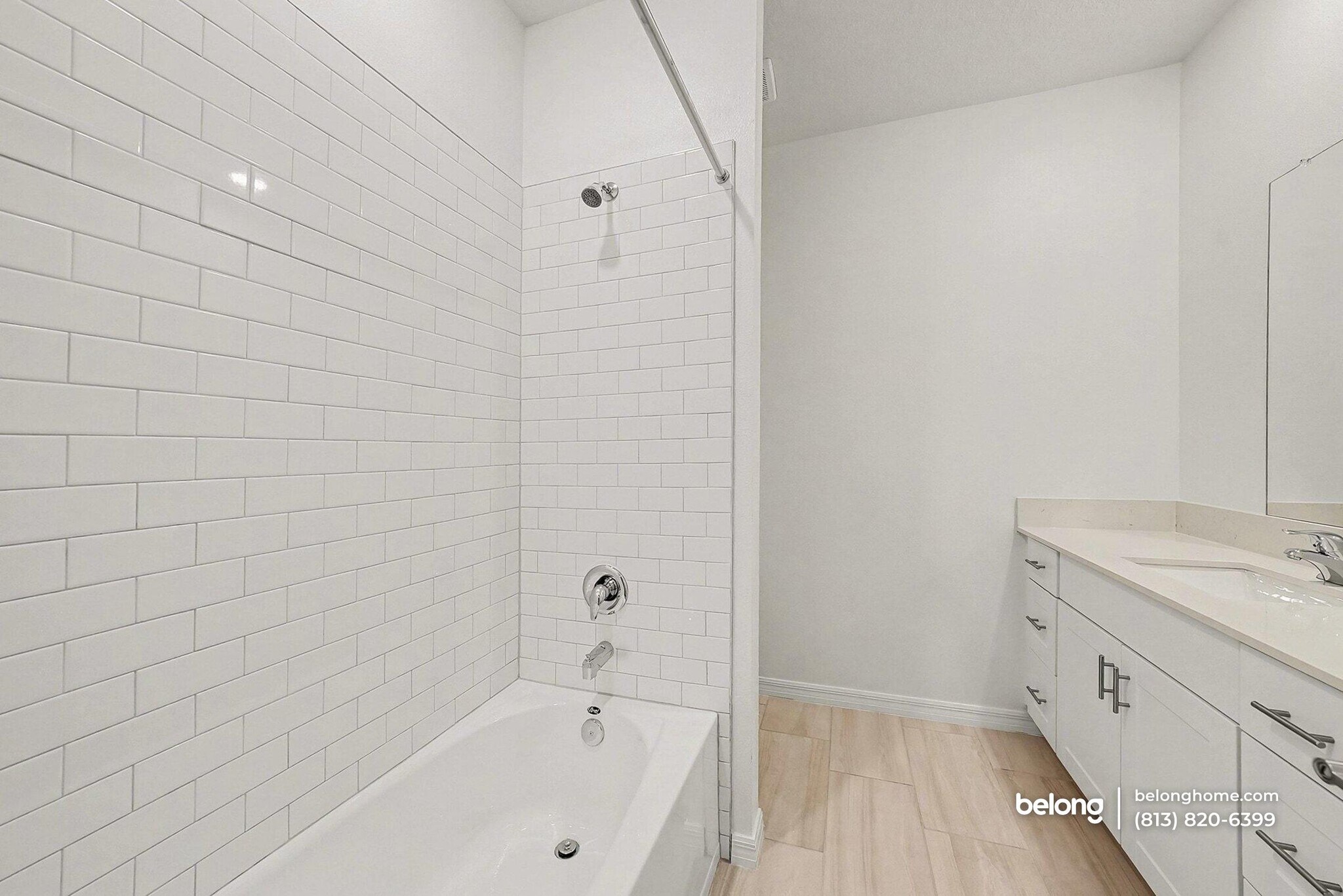 Building Photo - 18228 Pleasantview Blvd