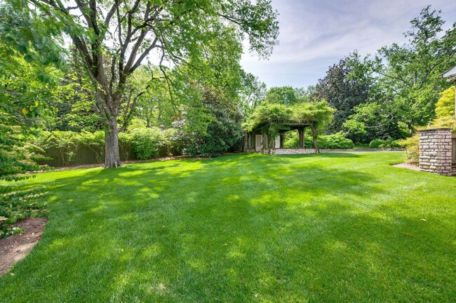 Building Photo - A timeless Cape Cod-style estate!