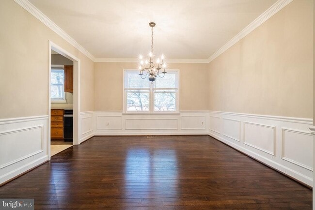Building Photo - 3554 S George Mason Dr